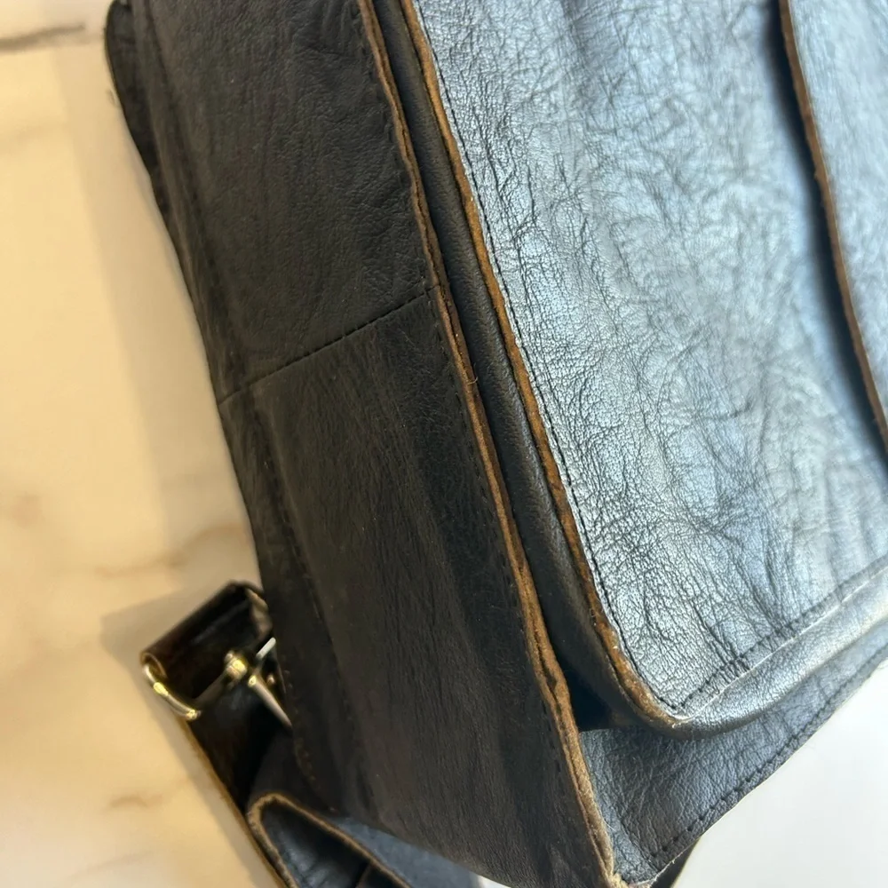 Gutsy Nomad Black Leather Bag